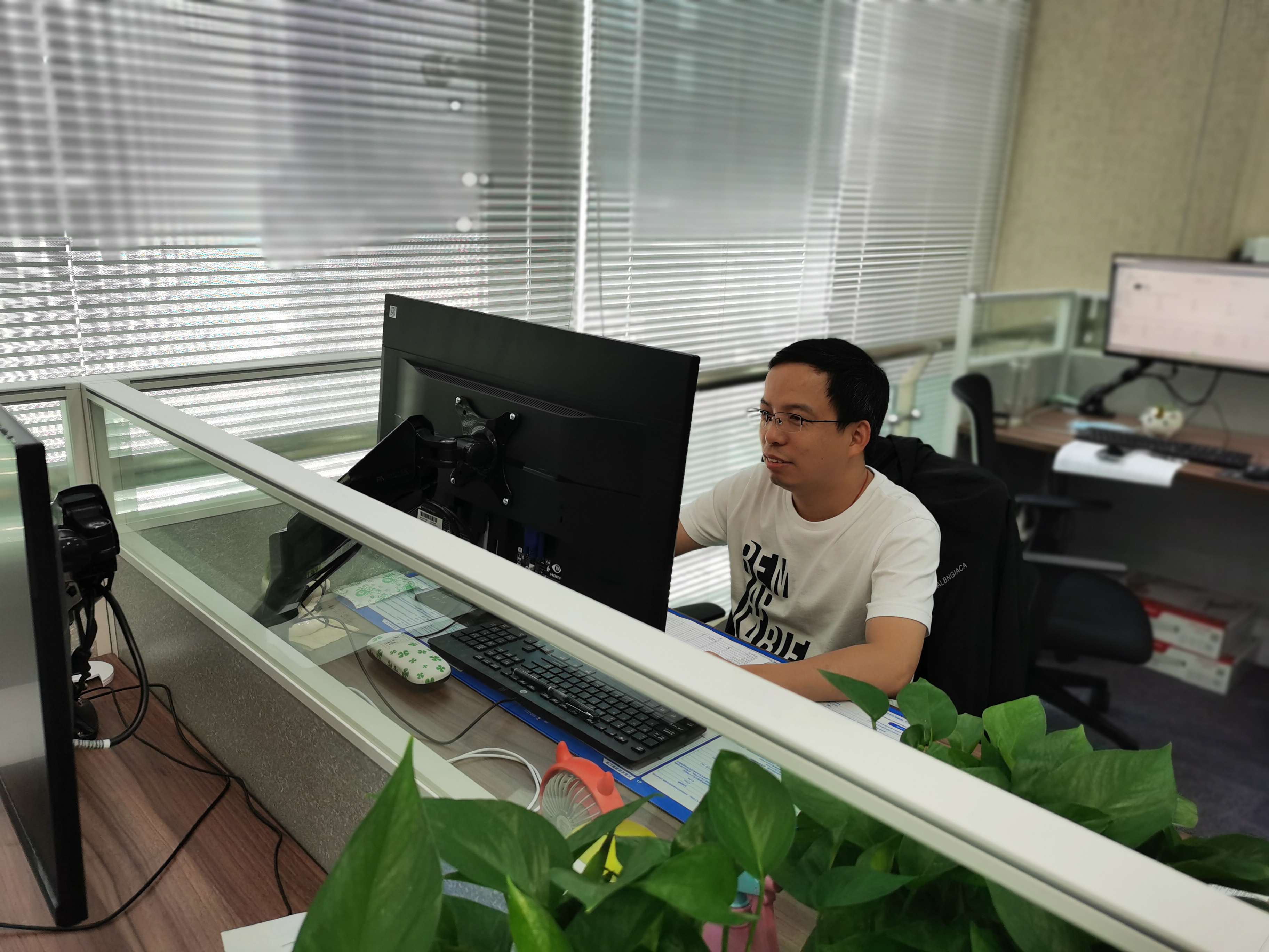 1629096428954462.jpg 31b13a5a12e049e4bc67670abb4acc9.jpg