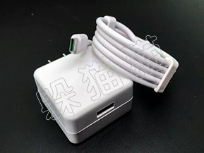 給手機買個保險！充電器防偽那些事